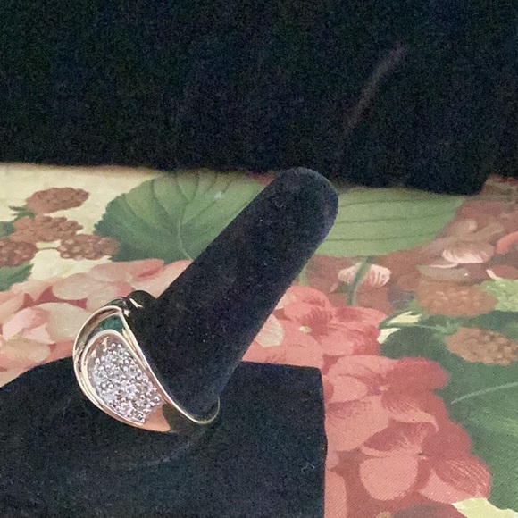 Technibond Gold Plated Green and Clear Crystals Ring - Picture 4 of 6